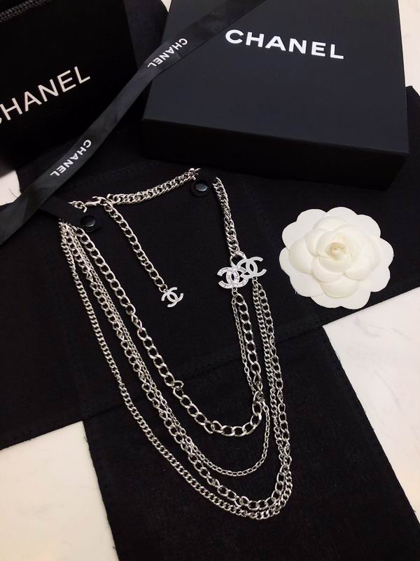 Chanel necklace 06yxh24